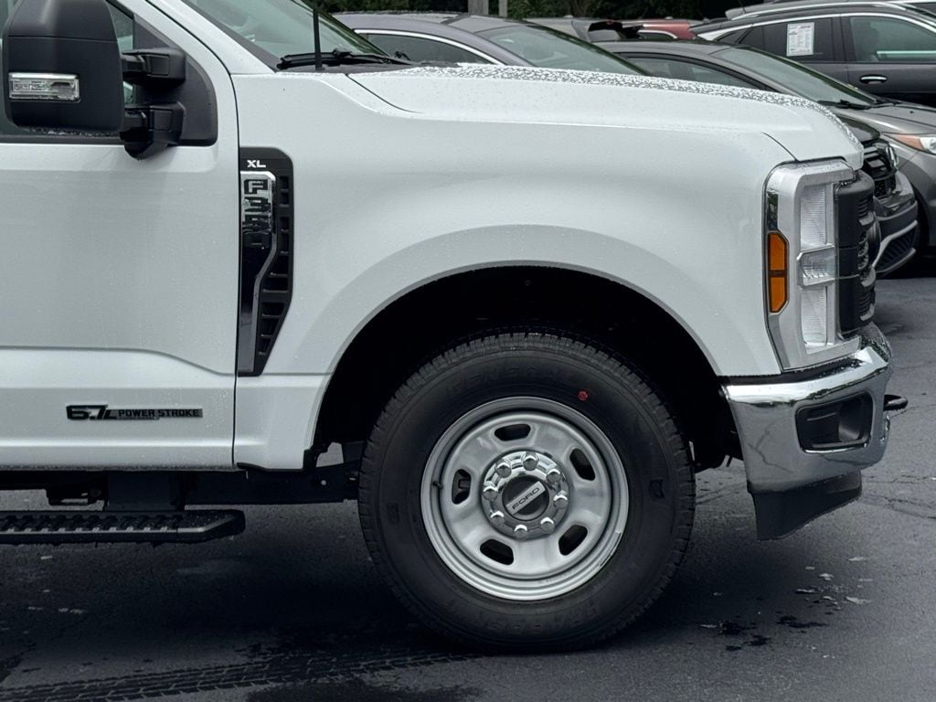 2025 Ford F-350 Super Duty XL - Photo 39