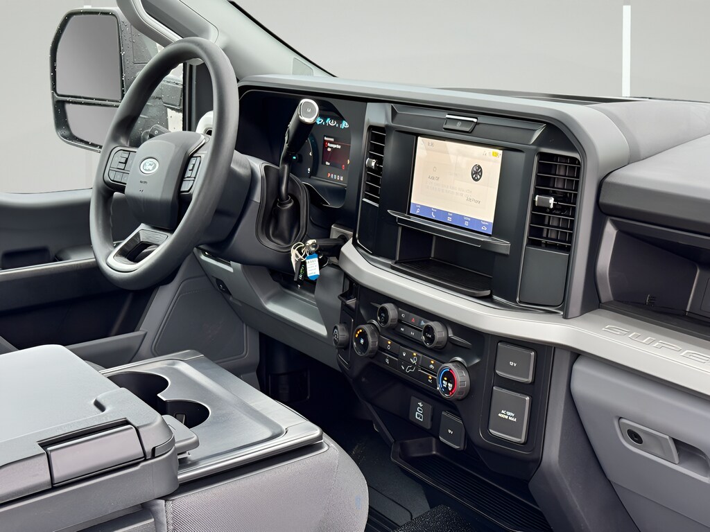 2025 Ford F-350 Super Duty XL - Photo 5