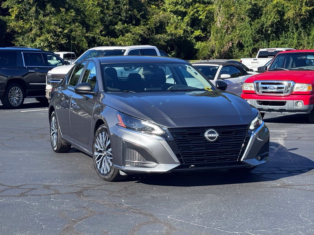 2025 Nissan Altima