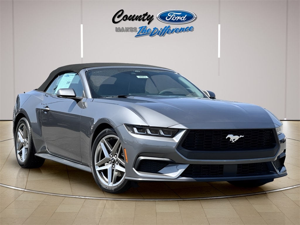 2025 Ford Mustang Convertible 