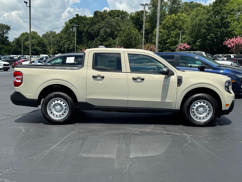 New 2025 Ford Maverick XL Truck
