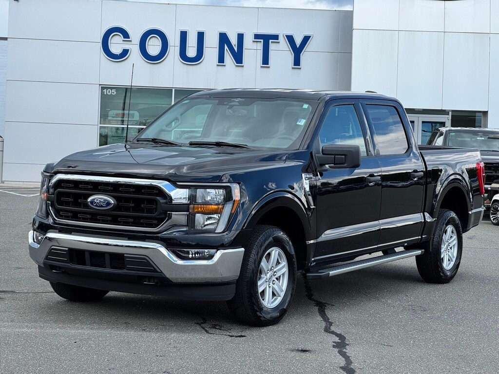 2023 Ford F-150 XLT photo 2