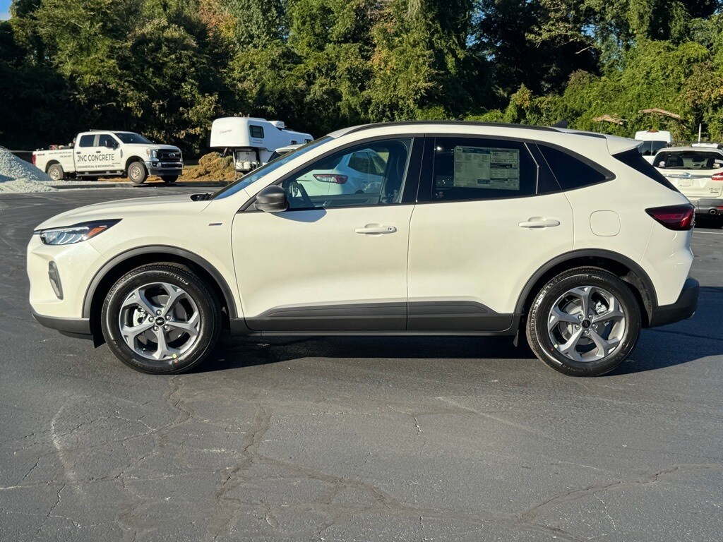 New 2026 Ford Escape ST-Line SUV
