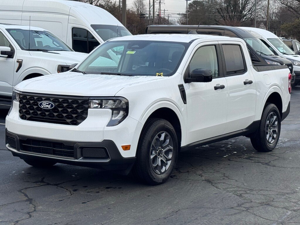 New 2025 Ford Maverick XLT Truck