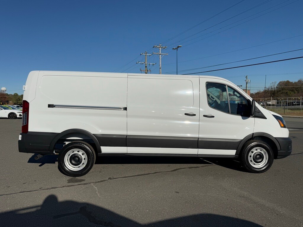 2026 Ford Transit photo 3