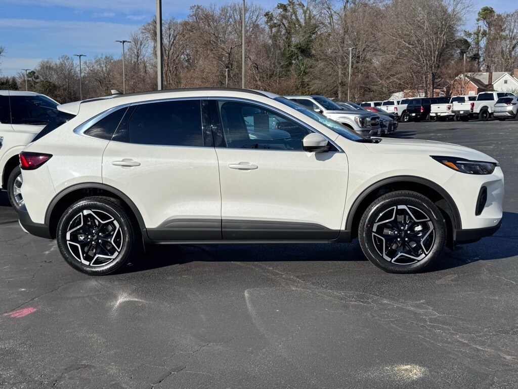 New 2026 Ford Escape Hybrid Platinum SUV
