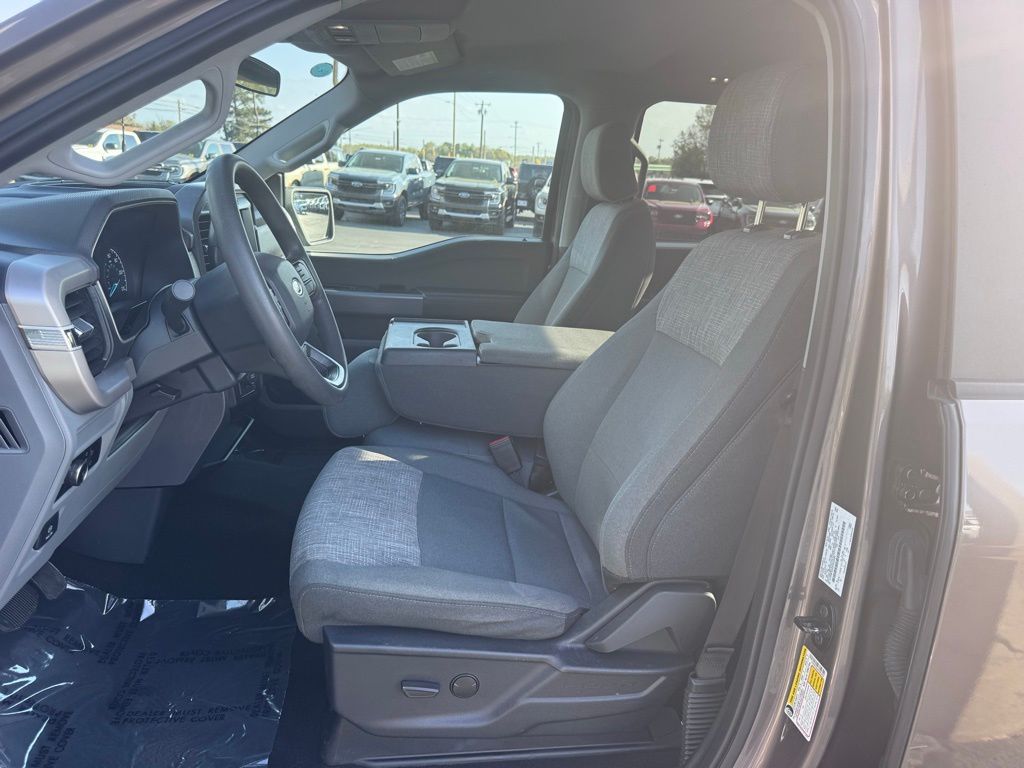 2023 Ford F-150 XLT - Photo 18
