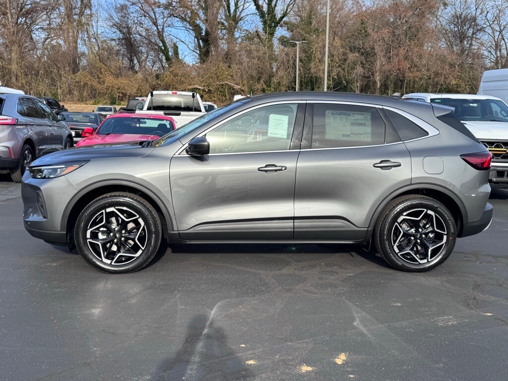 New 2026 Ford Escape Hybrid Platinum SUV