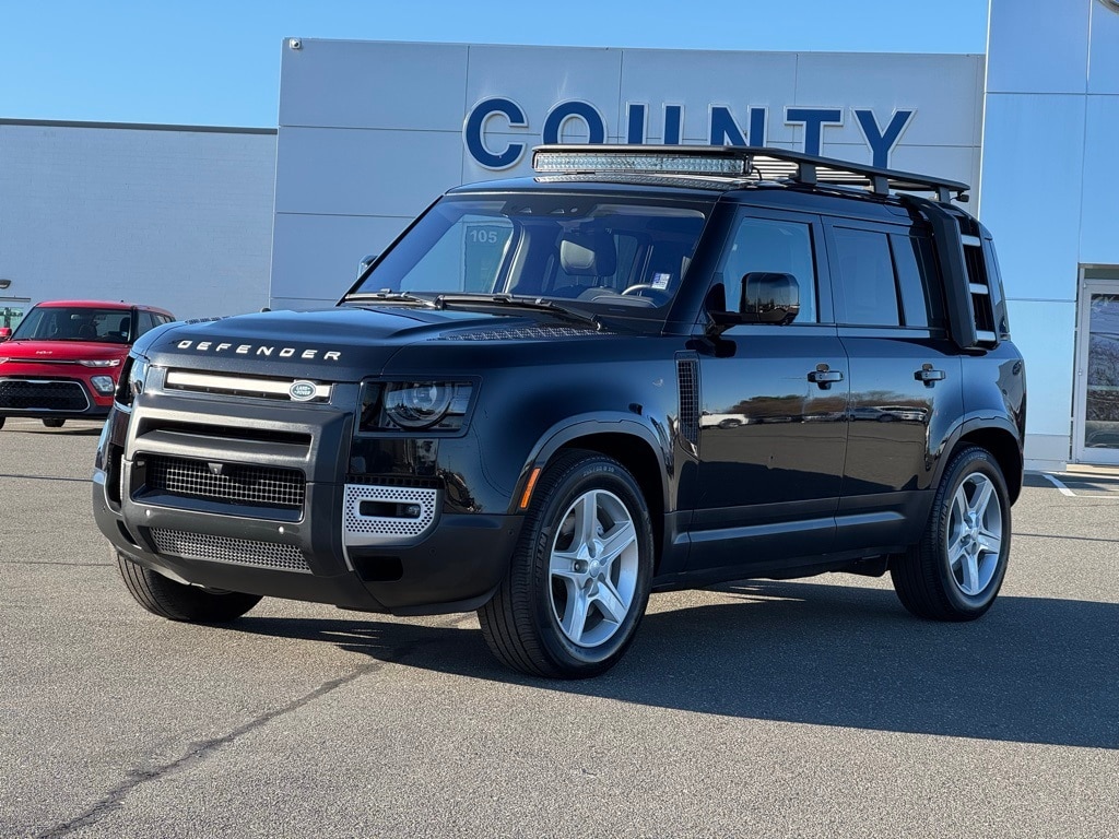 2020 Land Rover Defender 110 SE photo 2