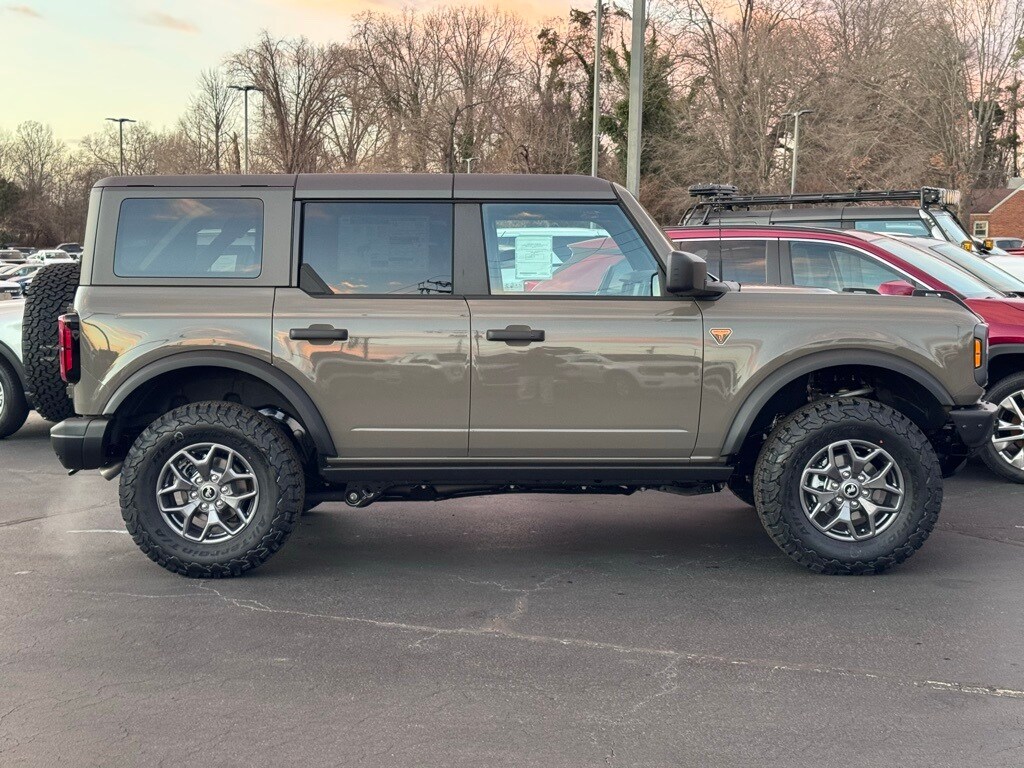 New 2025 Ford Bronco Badlands SUV