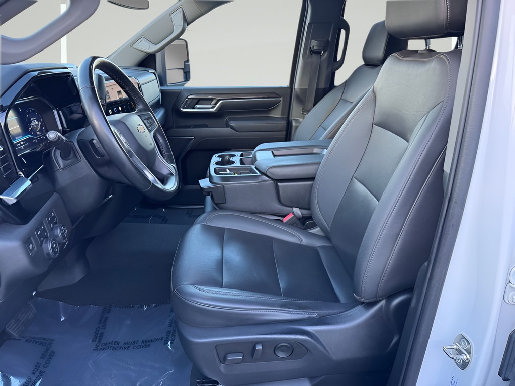 2024 Chevrolet Silverado 2500HD LTZ - Photo 10