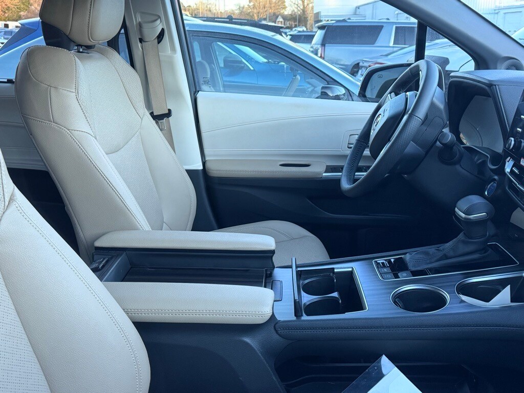 Used 2024 Toyota Sienna Limited Minivan/Van