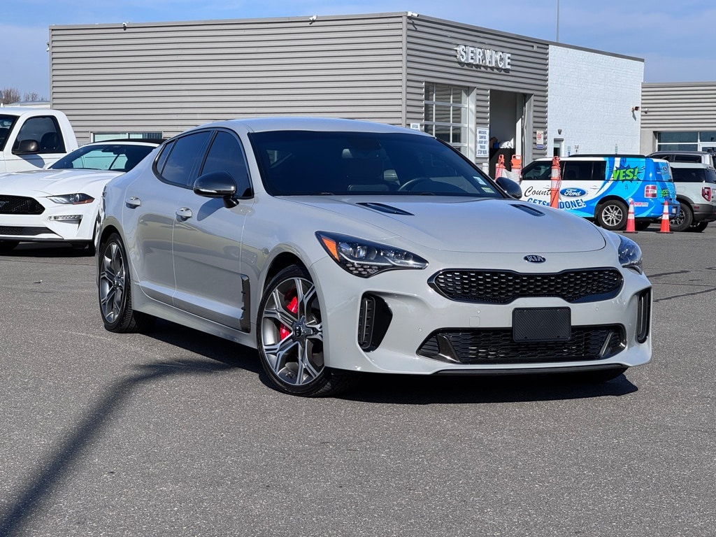 2021 Kia Stinger GT's photo
