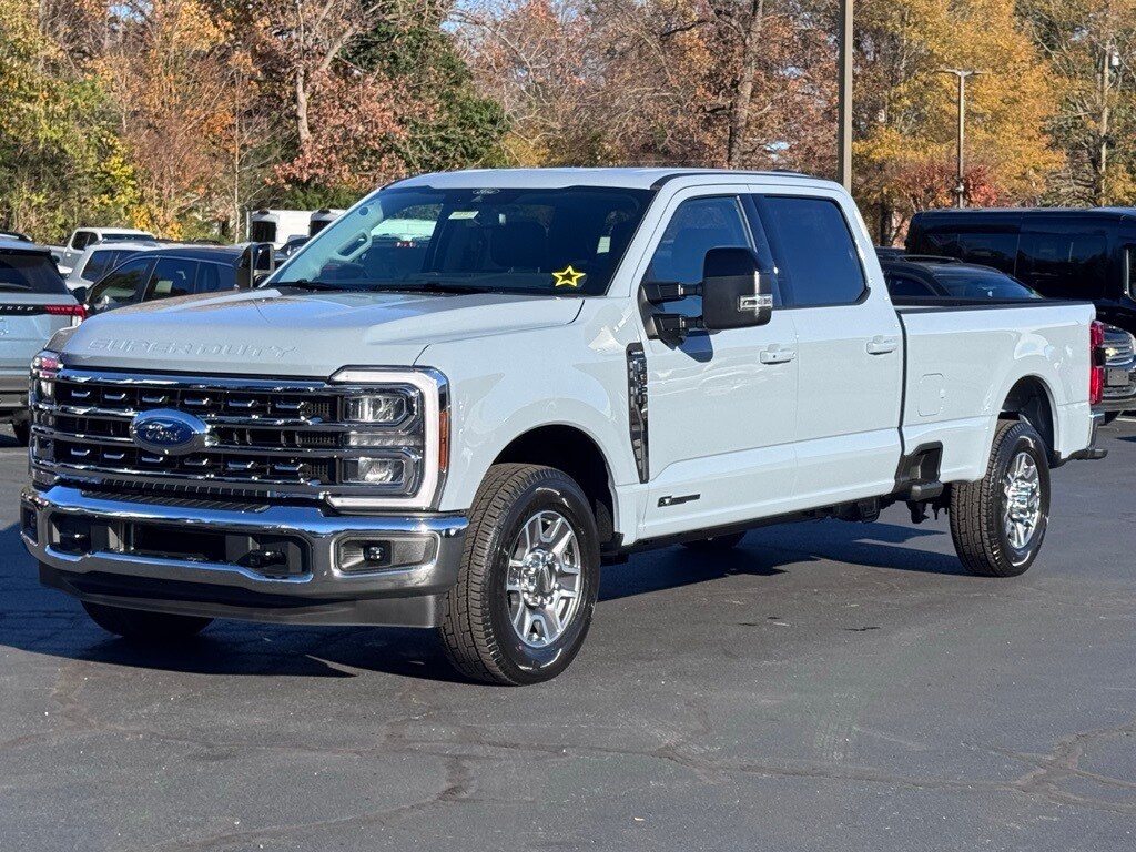 New 2026 Ford F-350SD Lariat Truck