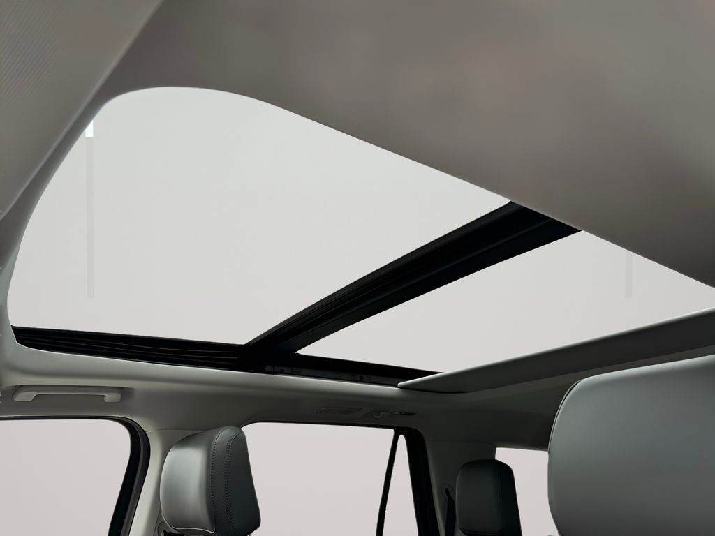 2025 Ford Expedition Active - Photo 18