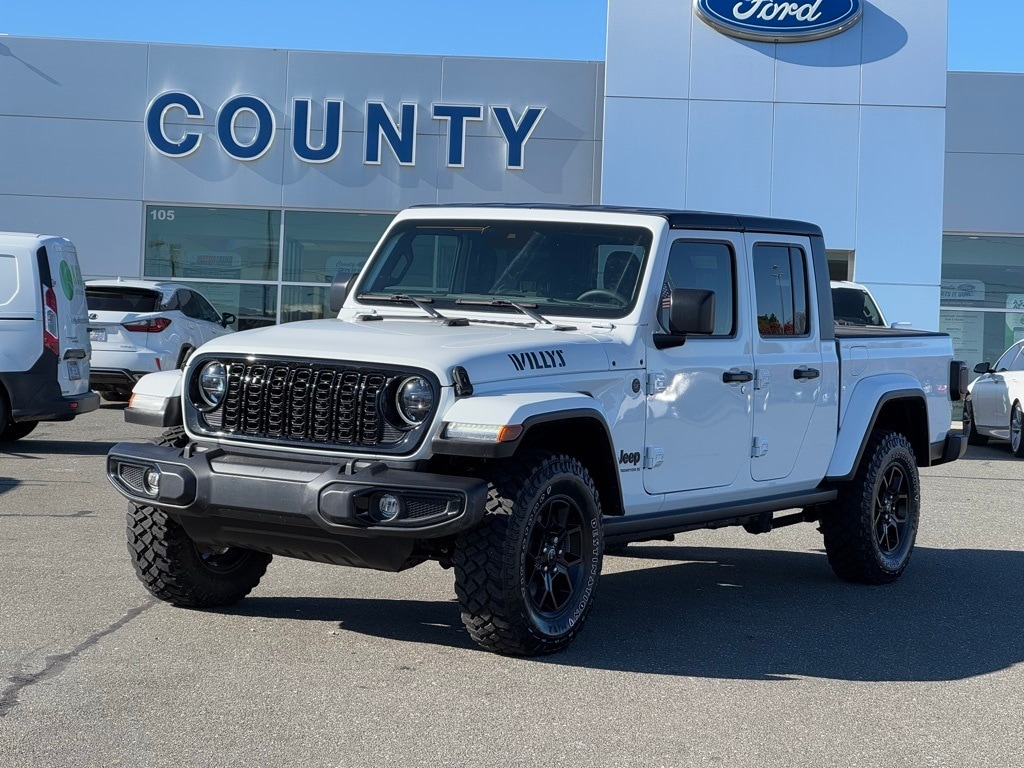 Used 2024 Jeep Gladiator Willys Truck