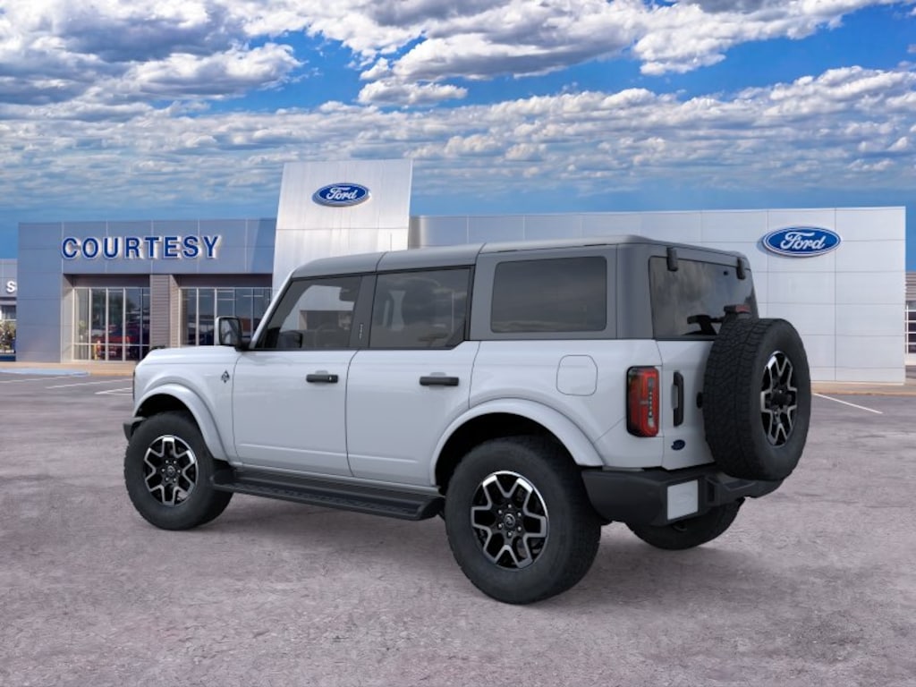 New 2026 Ford Bronco Outer Banks SUV