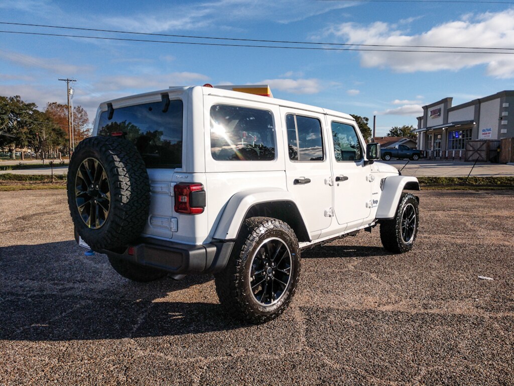 Used 2024 Jeep Wrangler 4xe Sahara SUV