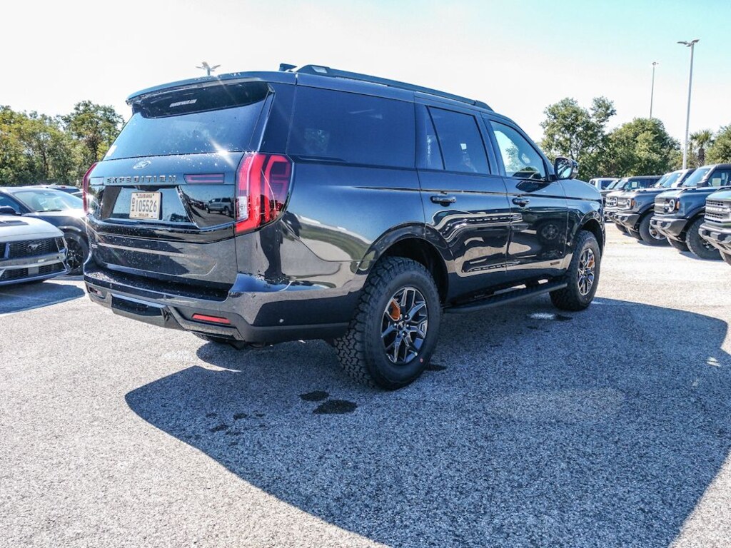 New 2025 Ford Expedition Tremor SUV