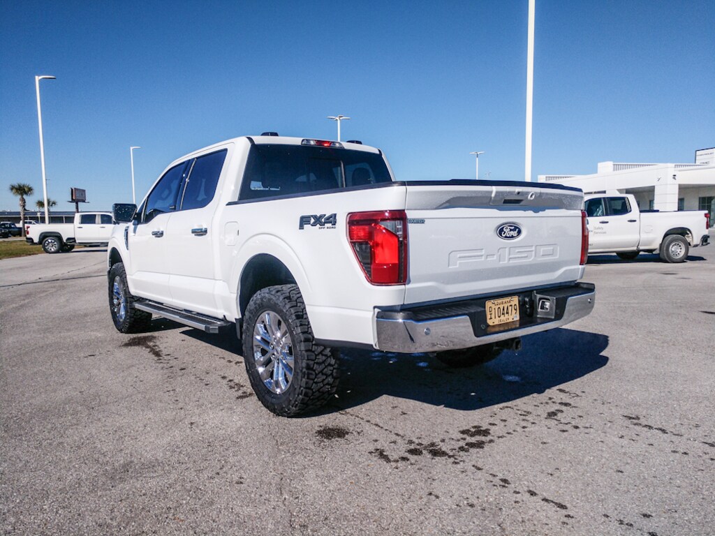 New 2025 Ford F-150 XLT Truck SuperCrew Cab