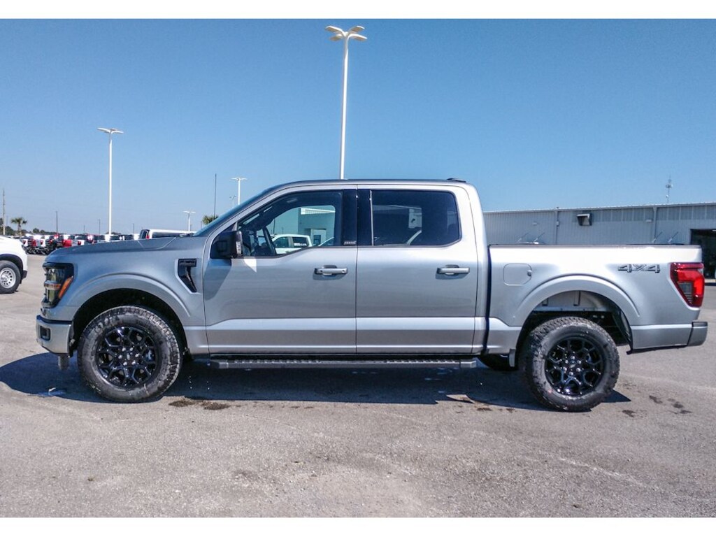 New 2025 Ford F-150 XLT Truck SuperCrew Cab