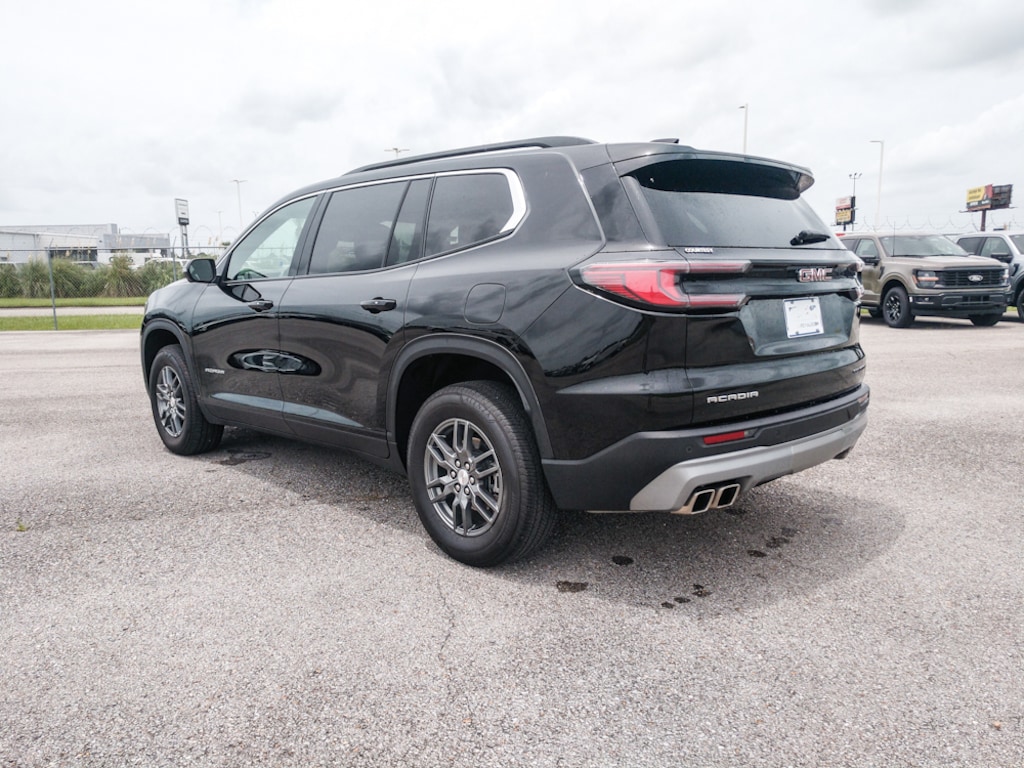 Used 2025 GMC Acadia FWD Elevation SUV