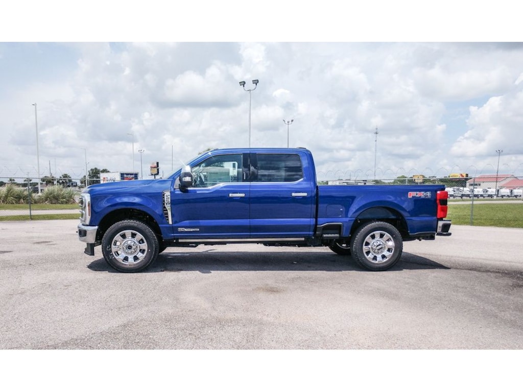 New 2026 Ford F-250 Lariat Truck Crew Cab