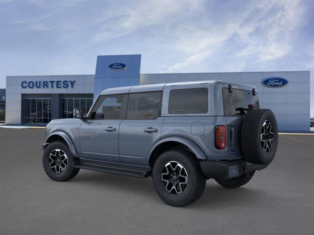 New 2025 Ford Bronco Outer Banks SUV