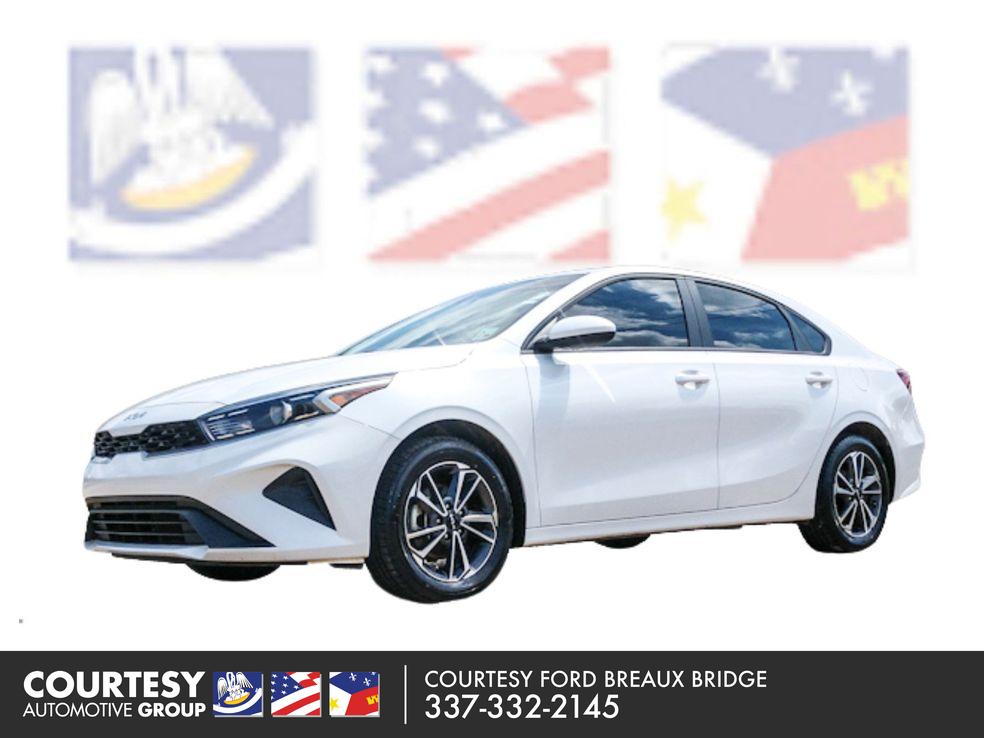 2024 Kia Forte LXS AT's photo