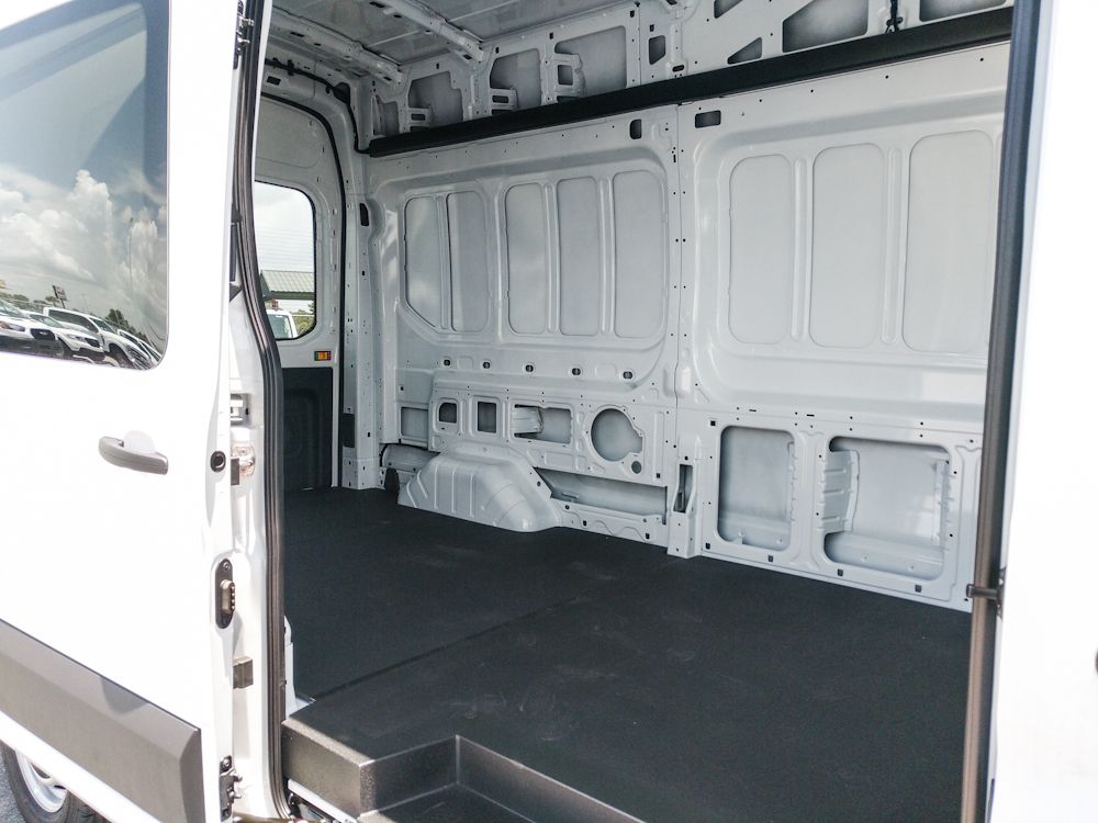 2025 Ford Transit Van Base - Photo 9