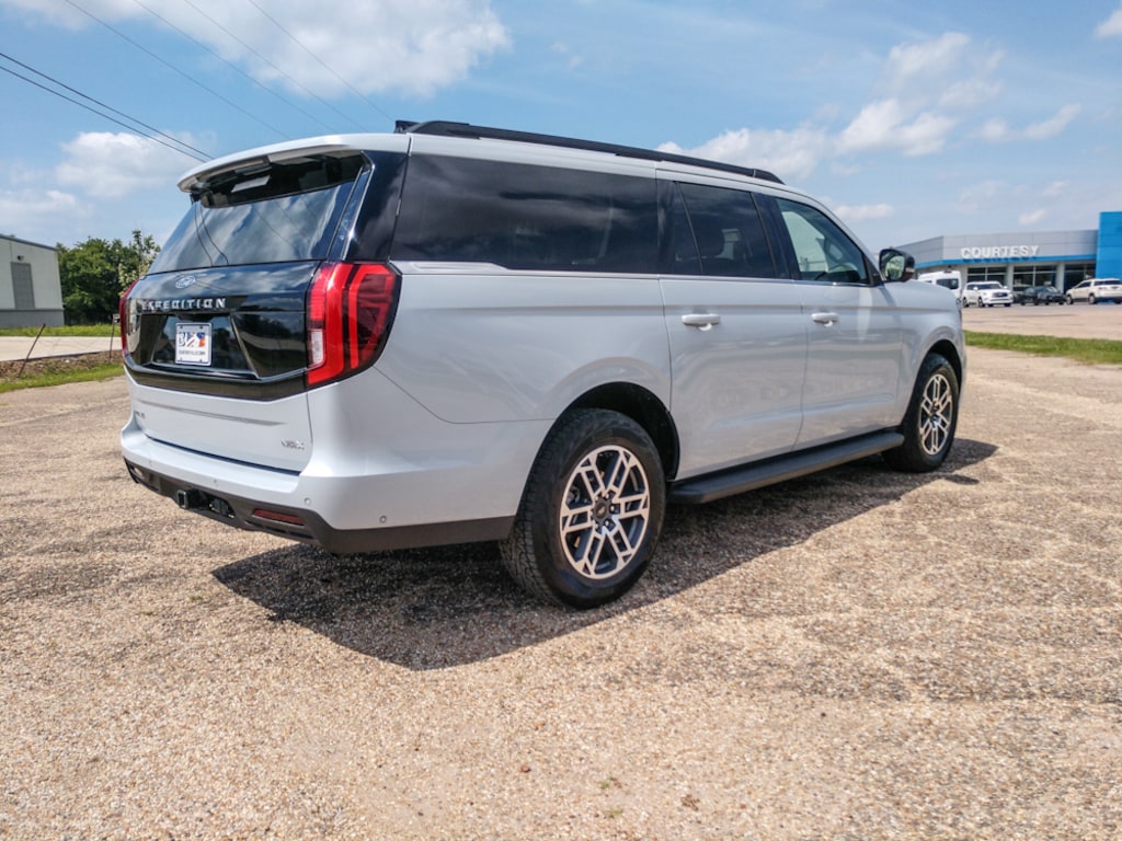 Used 2025 Ford Expedition Max Active SUV