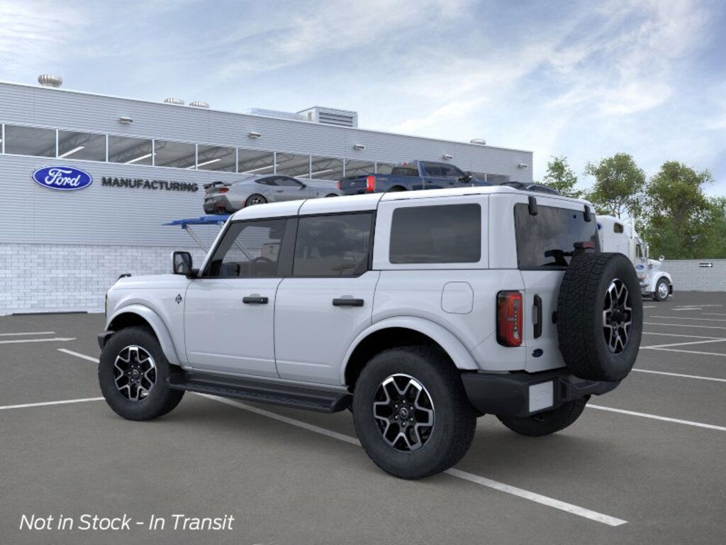 New 2026 Ford Bronco Outer Banks SUV