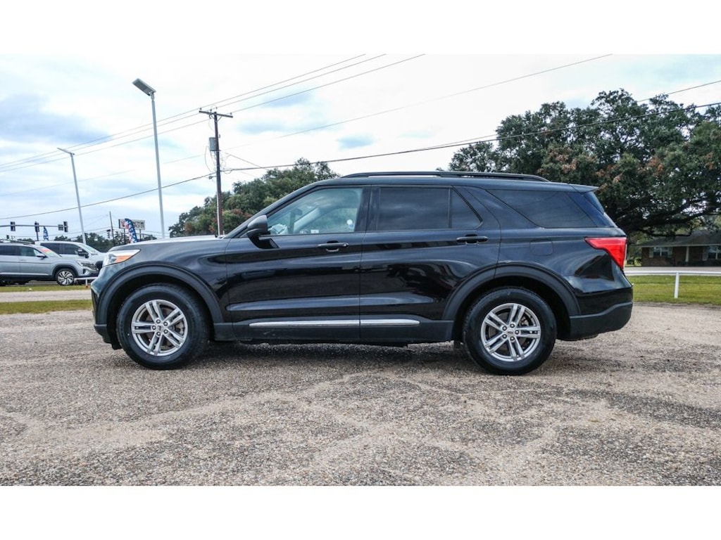 Used 2024 Ford Explorer XLT SUV