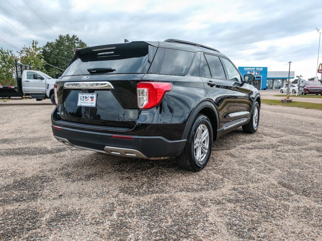Used 2024 Ford Explorer XLT SUV