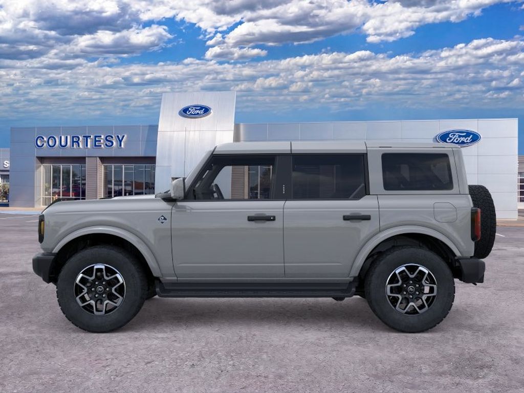 New 2026 Ford Bronco Outer Banks SUV