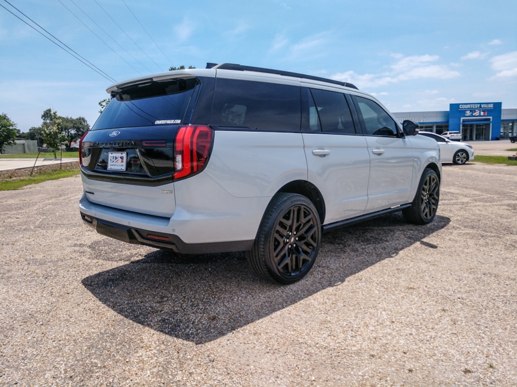 Used 2026 Ford Expedition Platinum SUV