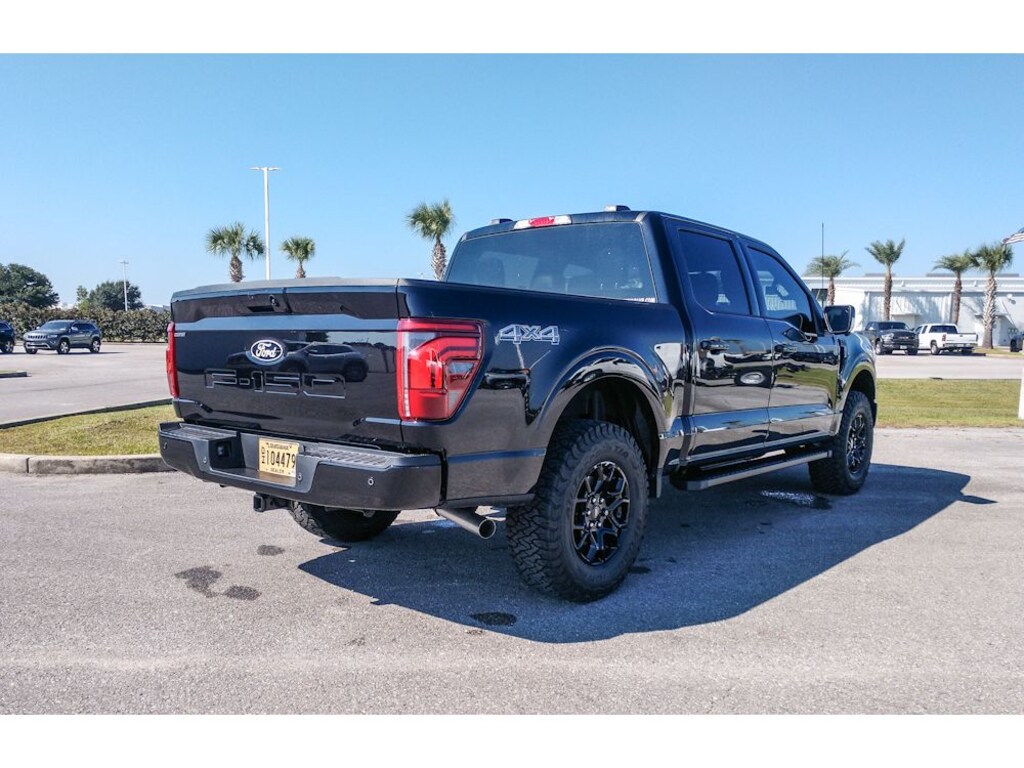New 2025 Ford F-150 Lariat Truck SuperCrew Cab