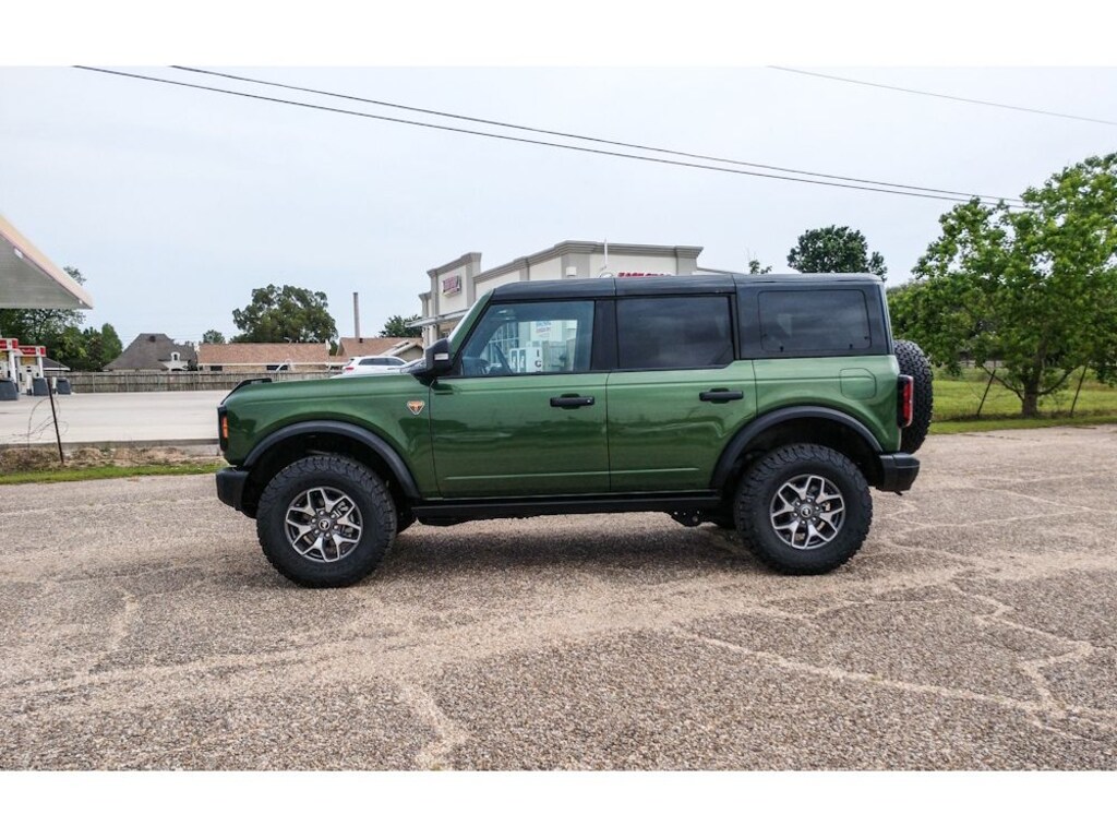 Used 2025 Ford Bronco Badlands SUV