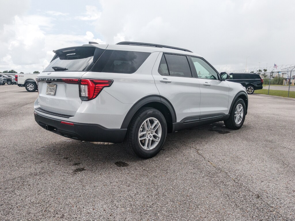 New 2026 Ford Explorer Active SUV