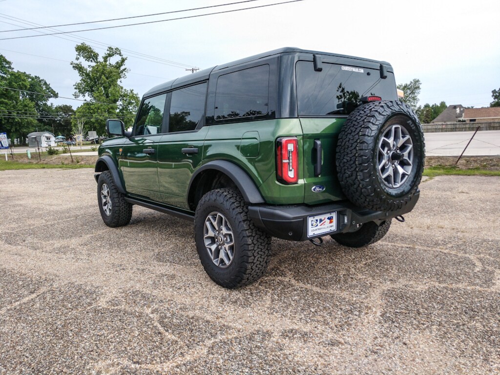 Used 2025 Ford Bronco Badlands SUV