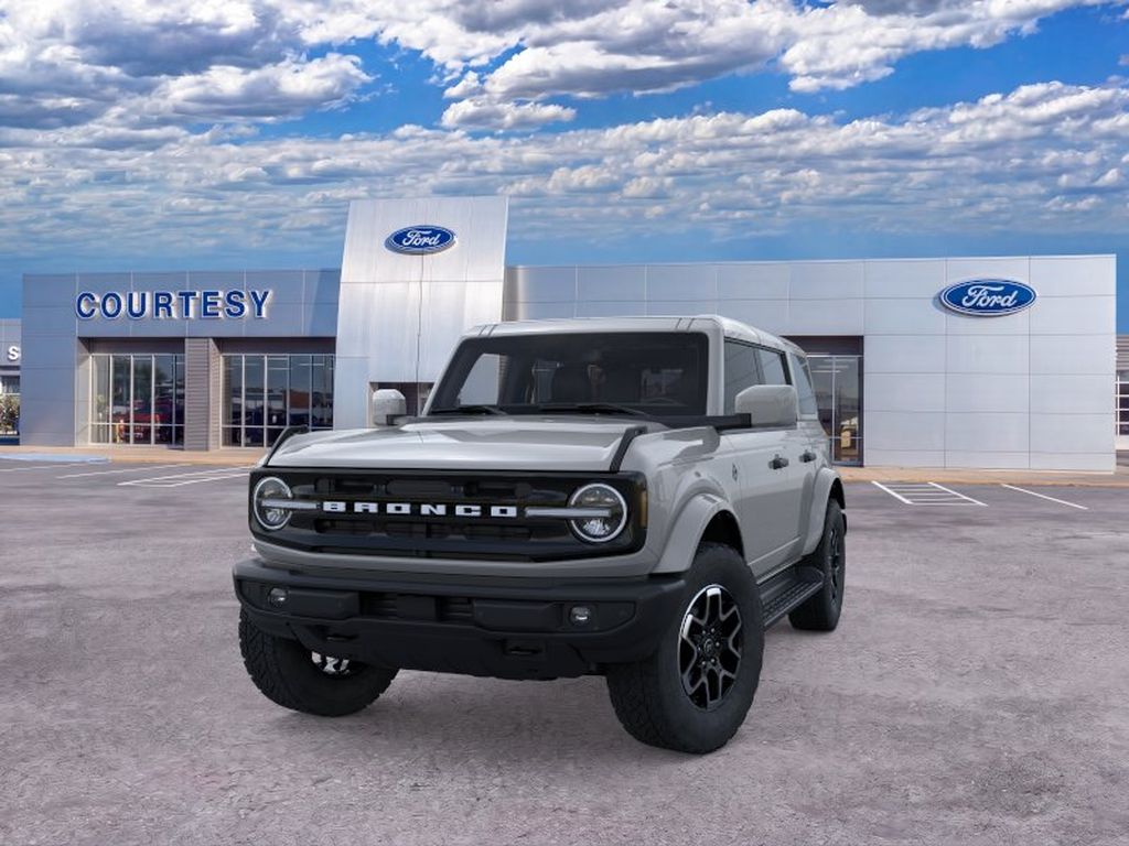 New 2026 Ford Bronco Outer Banks SUV