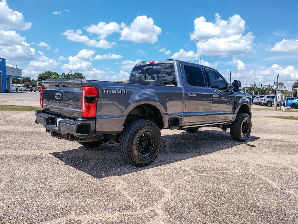 Used 2025 Ford F-250 Lariat Truck Crew Cab