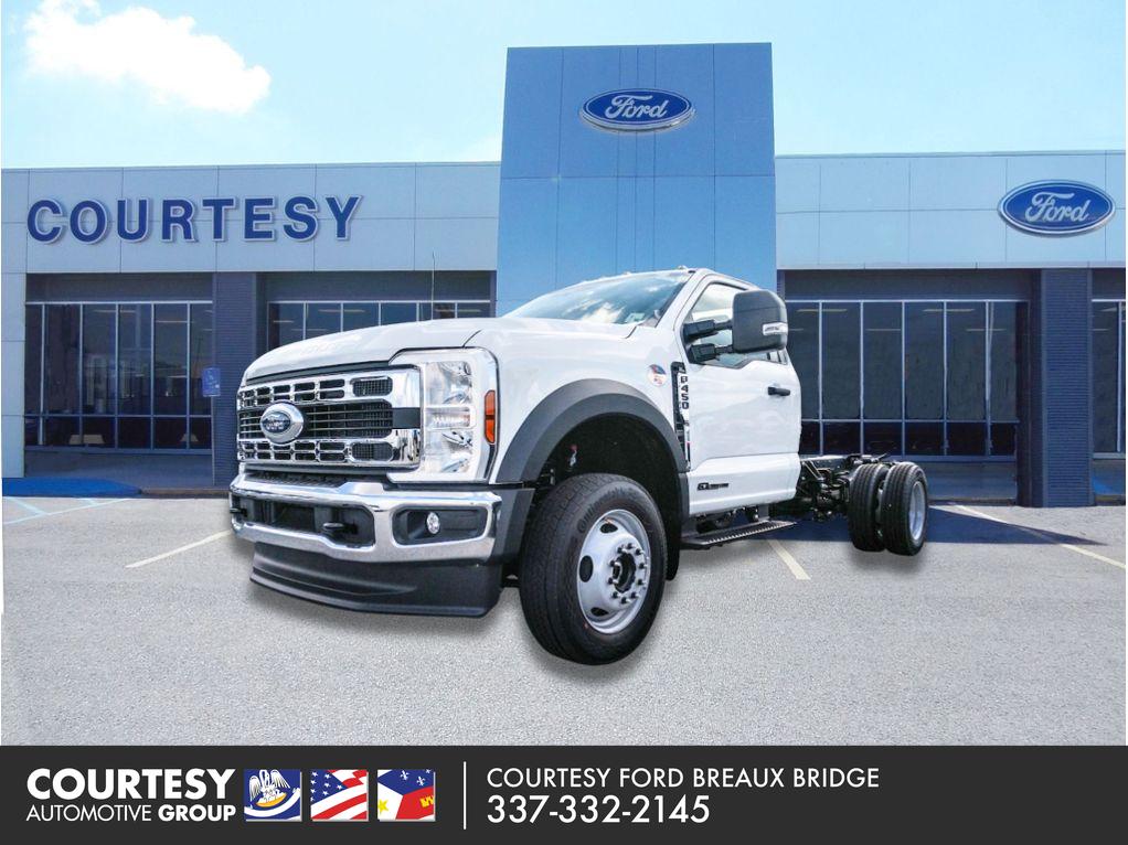 2026 Ford F-450 Super Duty Chassis Cab XL's photo
