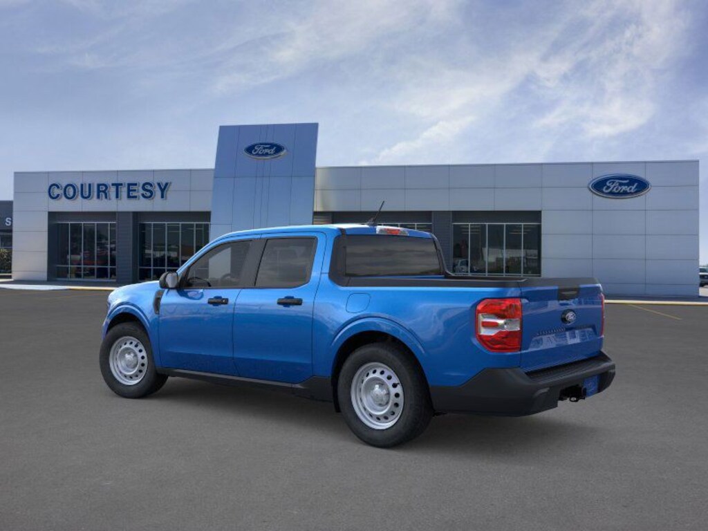 New 2025 Ford Maverick XL Truck SuperCrew