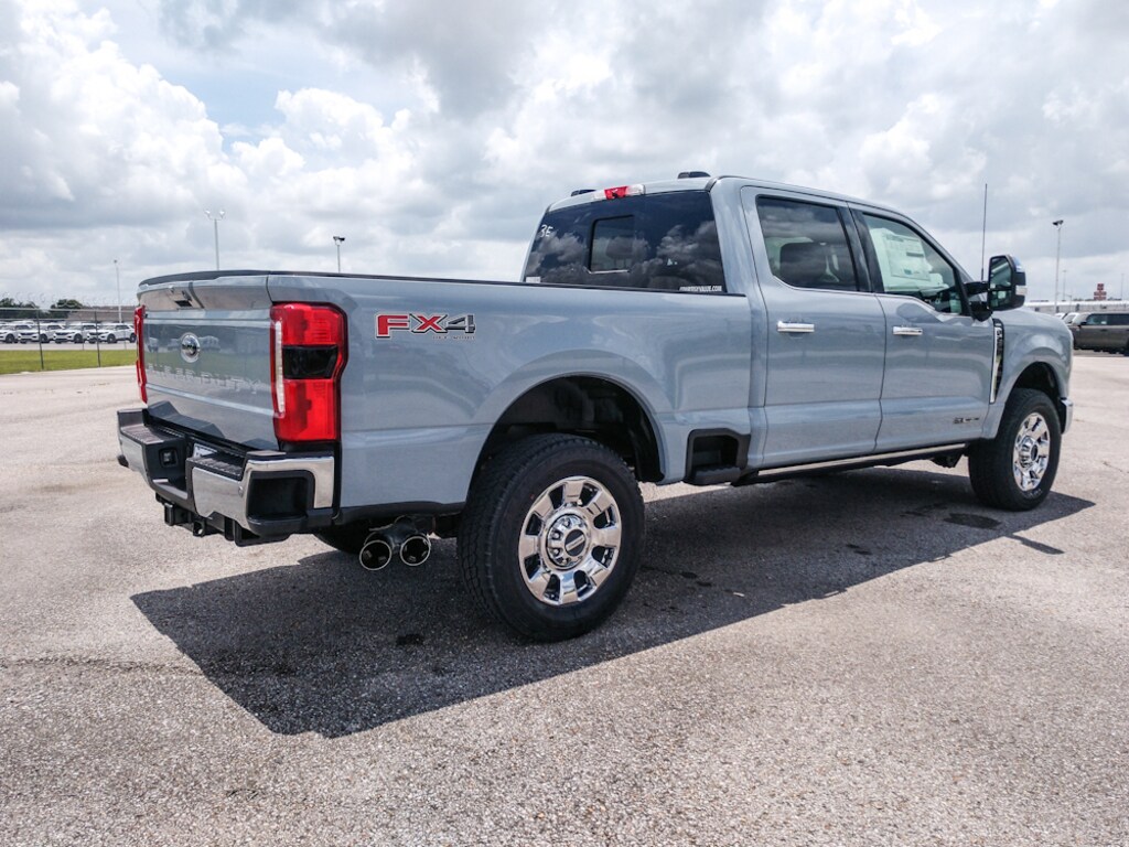 New 2026 Ford F-250 Lariat Truck Crew Cab