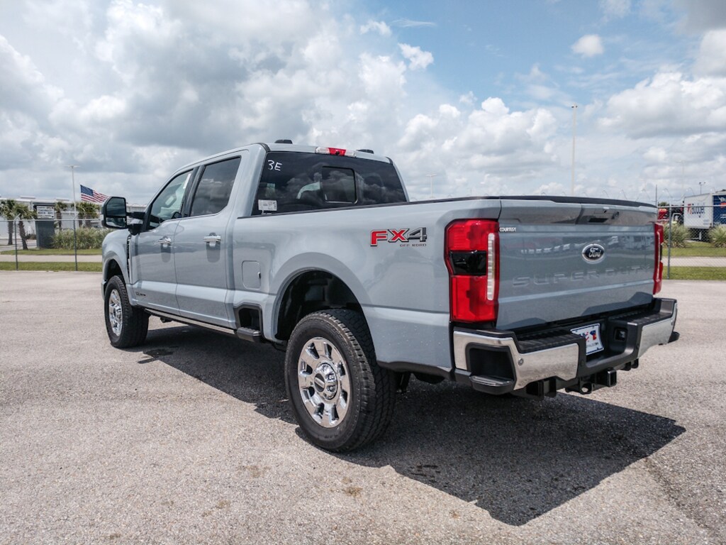 New 2026 Ford F-250 Lariat Truck Crew Cab