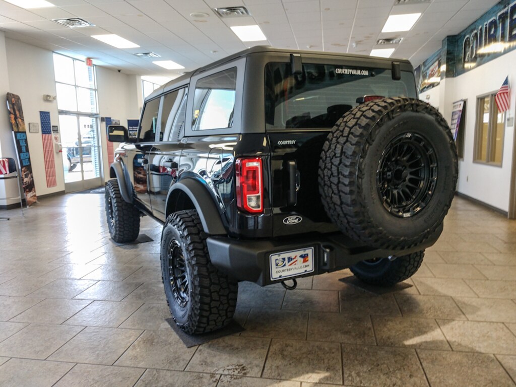 New 2026 Ford Bronco Base SUV