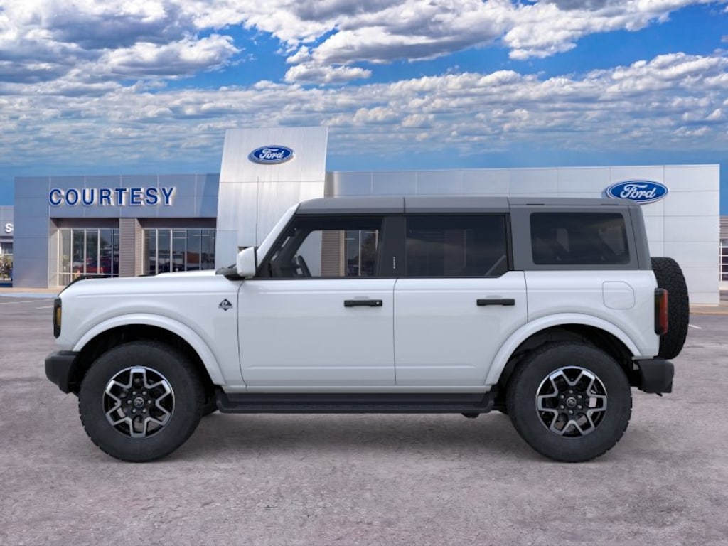 New 2026 Ford Bronco Outer Banks SUV