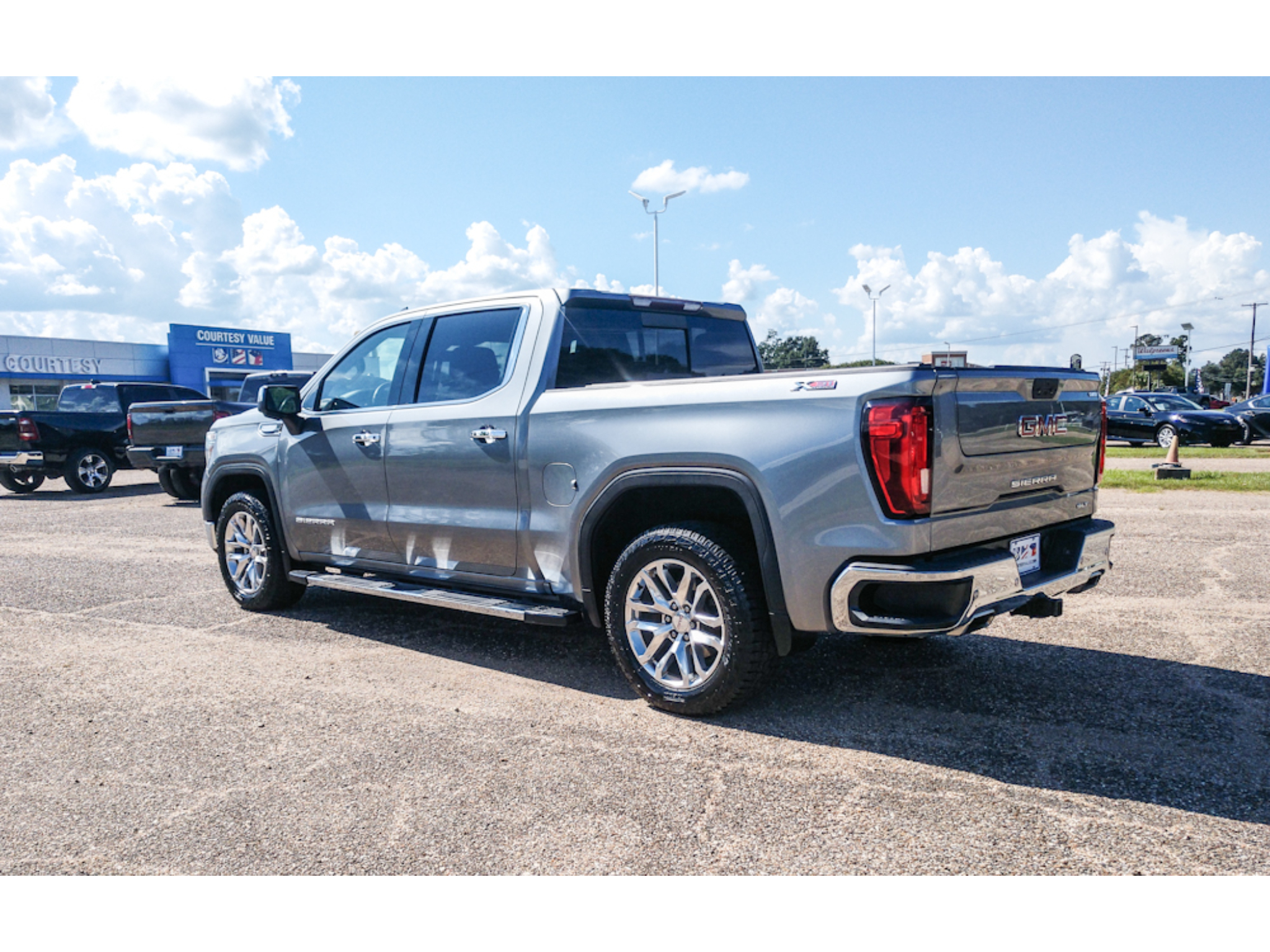 Used 2020 GMC Sierra 1500 SLT Truck Crew Cab