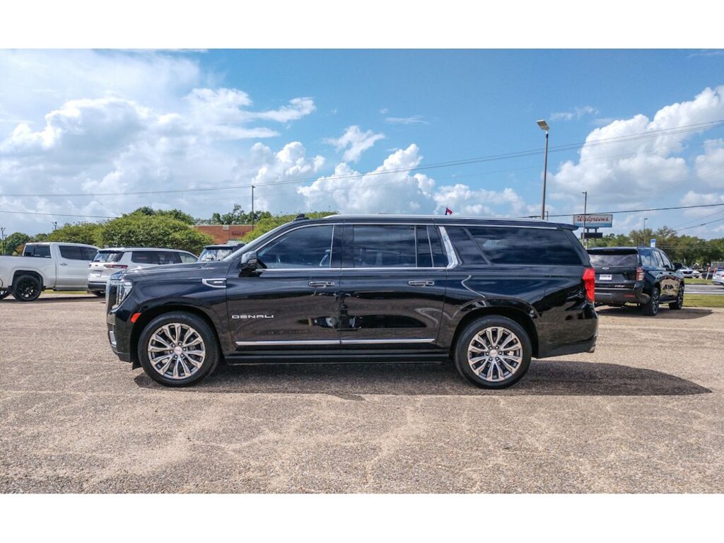 Used 2021 GMC Yukon XL Denali SUV